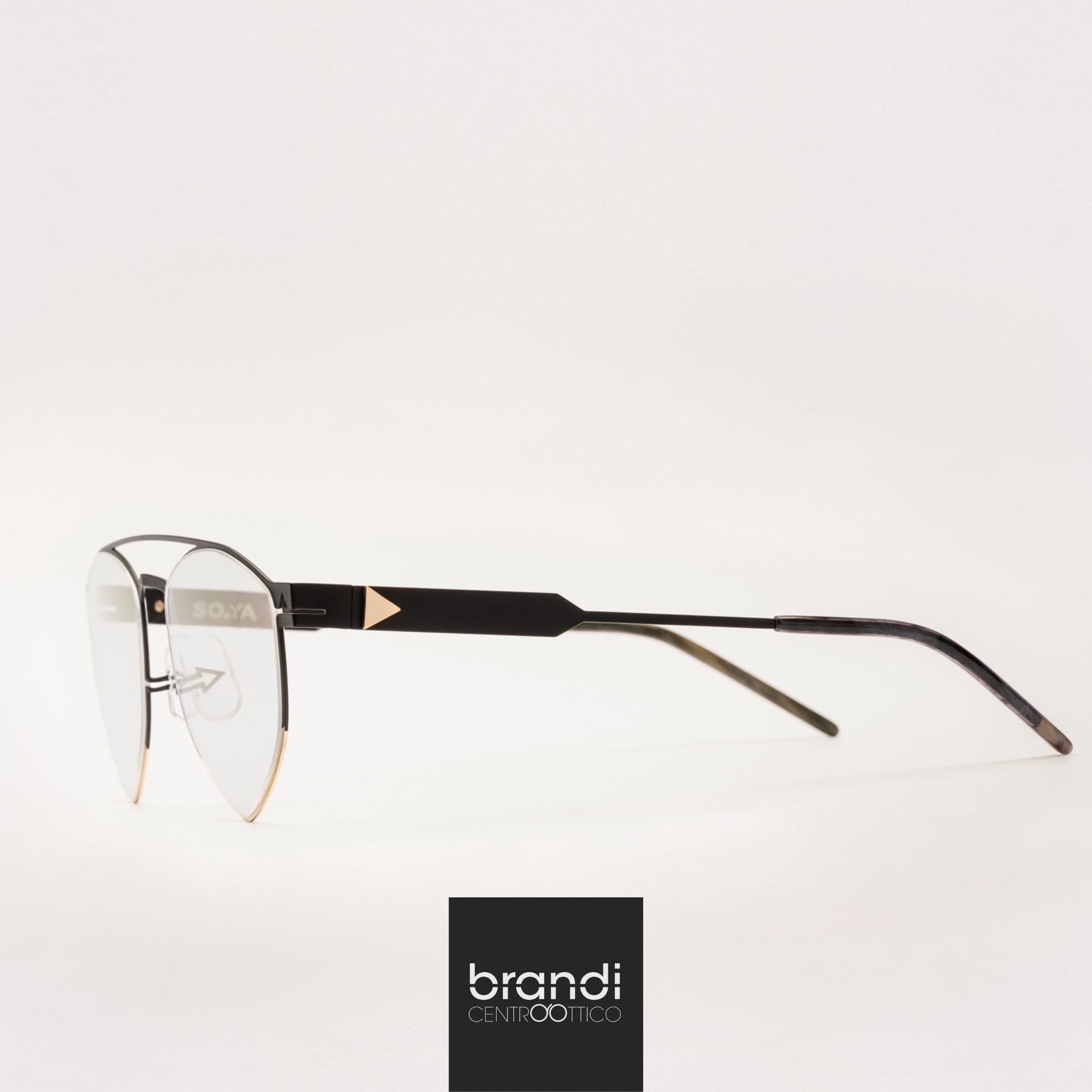 so-ya-jil-black-gold 1 so-ya-jil-black-gold 1